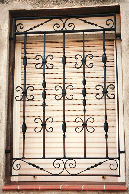 Reja montada en San Boi de Llobregat, El Prat de Llobregat, Barcelona, Cornellá, Hospitalet... 