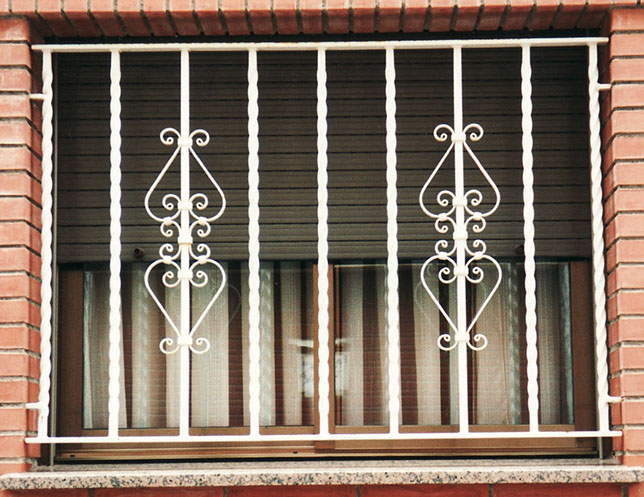 Reja montada en San Boi de Llobregat, El Prat de Llobregat, Barcelona, Cornellá, Hospitalet... 