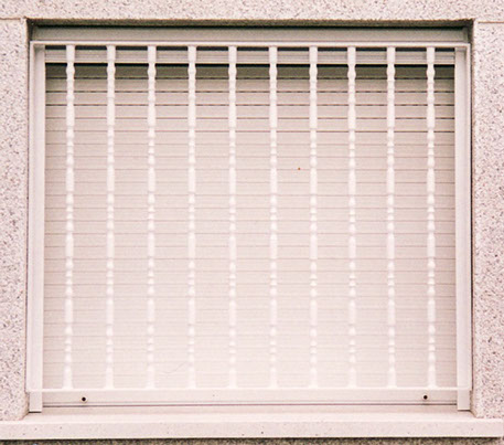 Reja montada en San Boi de Llobregat, El Prat de Llobregat, Barcelona, Cornellá, Hospitalet... 