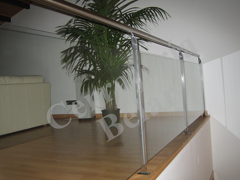 Barandilla montada en San Boi de Llobregat, El Prat de Llobregat, Barcelona, Cornellá, Hospitalet... 