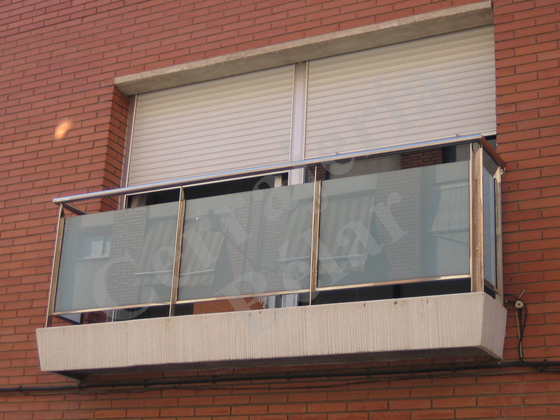 Barandilla montada en San Boi de Llobregat, El Prat de Llobregat, Barcelona, Cornellá, Hospitalet... 