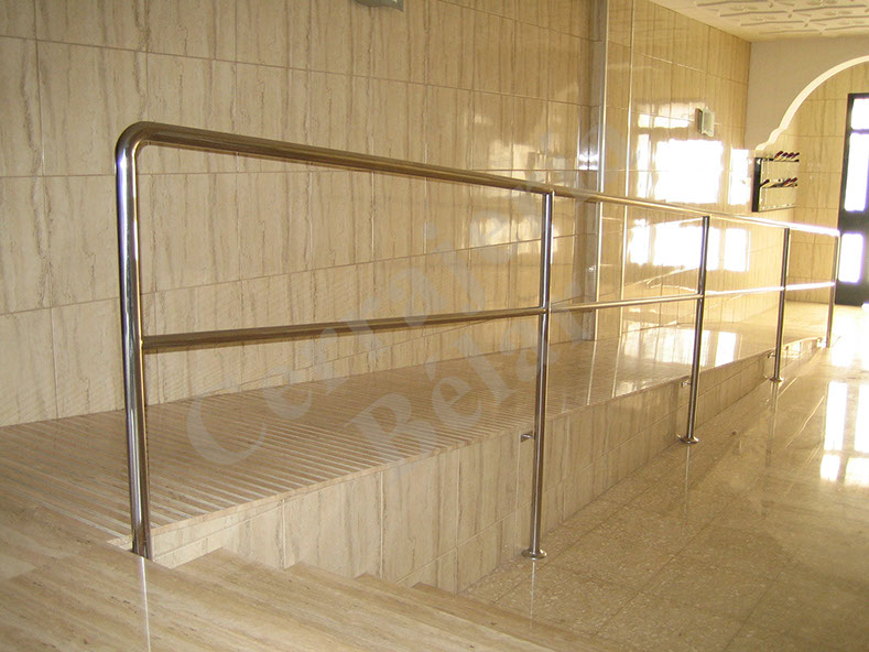 Barandilla montada en San Boi de Llobregat, El Prat de Llobregat, Barcelona, Cornellá, Hospitalet... 